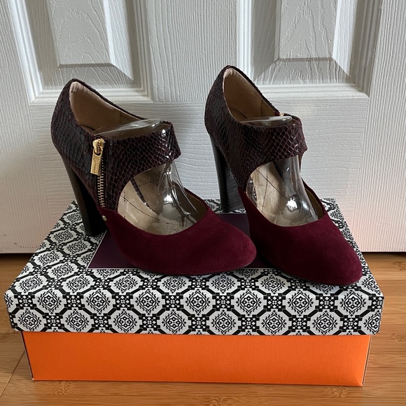 Isola Tace burgundy Mary Jane pump - Picture 2 of 9